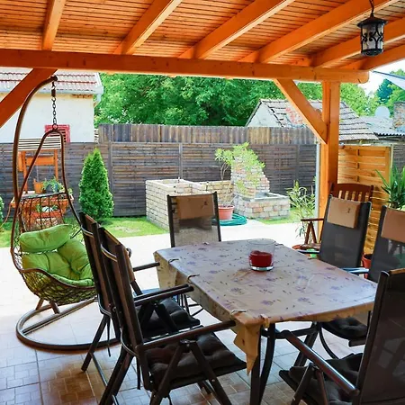 Bakos Villa Balatonkeresztur