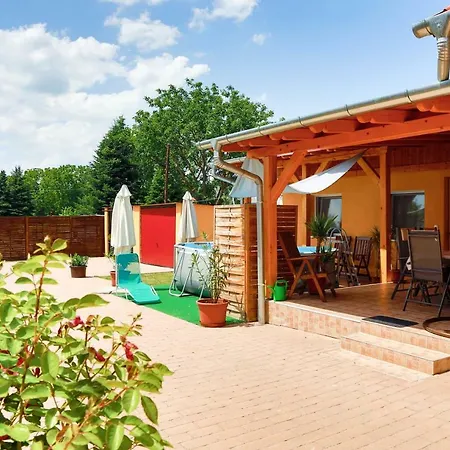 Villa Bakos Balatonkeresztúr